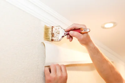 Pose de papier peint à Moriers — revêtements muraux et toiles de verre